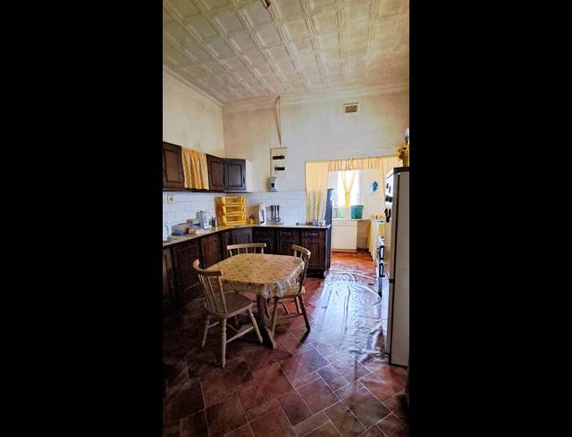 7 BEDROOM HOUSE FOR SALE IN GEDULD